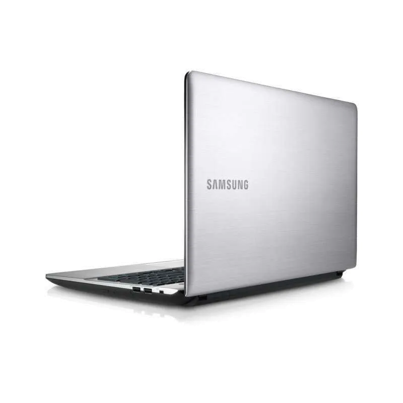 Установка шлейфа дисплея Samsung NP270E5V