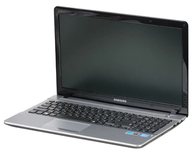Установка шлейфа дисплея Samsung NP300E5E