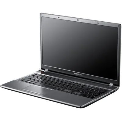 Установка шлейфа дисплея Samsung NP550P5C-S02